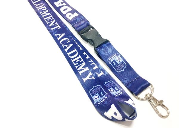Plastic Safety Buckle Metal Hook Dye Sublimated Lanyards For Soccer Group Team