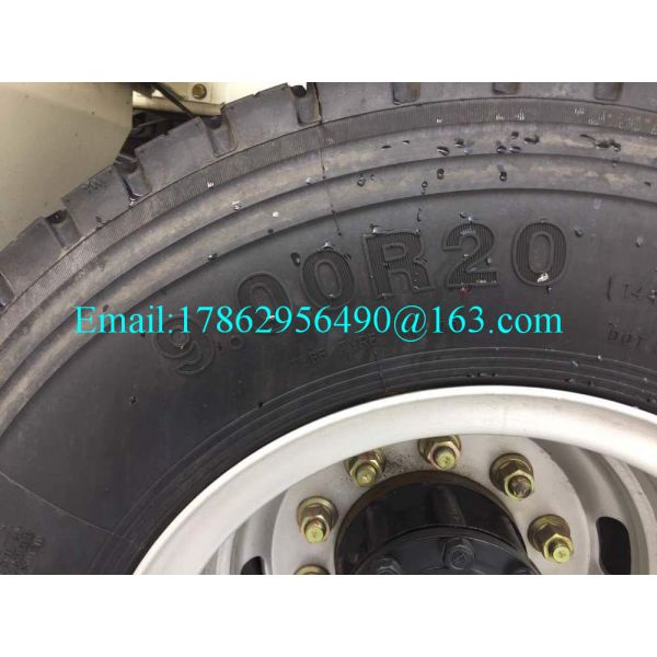 One Bed 6x4 HW76 Cab Road Wrecker Truck With Air Conditioner ZZ1257N5847W