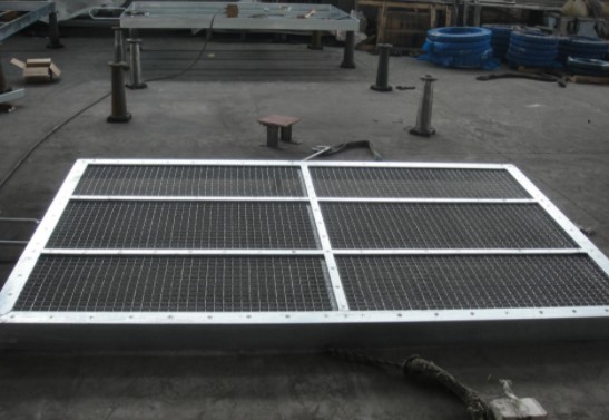 Серебряная белая решетка stormwater решетки погани запруды для очистки сточных вод