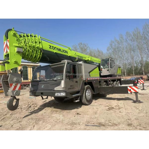 Used Zoomlion 90 Ton Crane with Max. Lifting Height of 4.5m and Excellent Performance