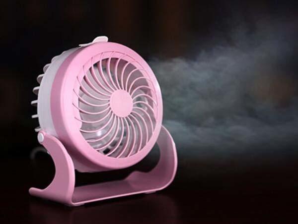 2018 Wholesale USB Desktop Creative Quiet Water Mist Spray Mini Cooling Fan