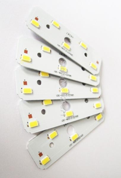 Aluminium Circuit Board With LED light Strips White Color DC-12V Copper Thickness 1 OZ Meet