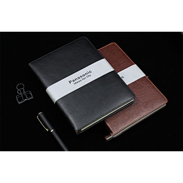 Подарочный комплект твердое покрытие кожи A5 обтянутый дневник писания толстый классический рулевой блокнот с ручкой