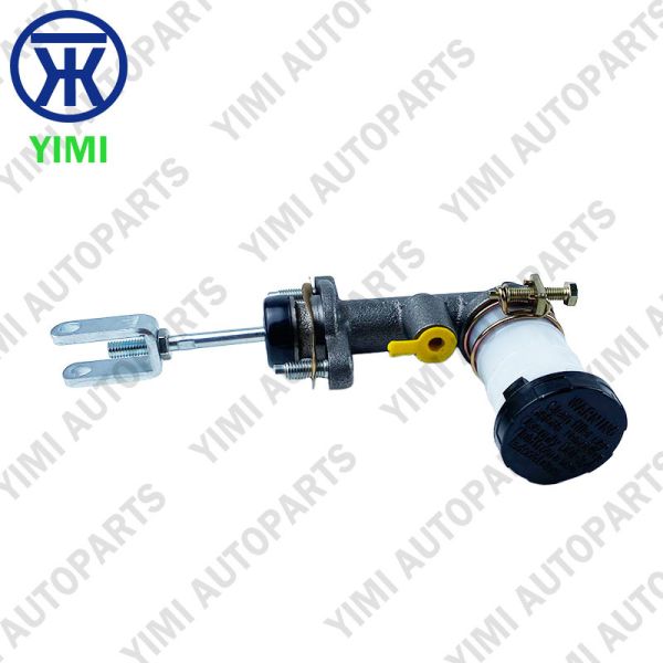 Clutch Master Cylinder 8-97201007-0 8972010070 For D-MAX TFR UC Isuzu Cars