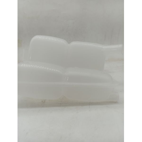 Модель автомобиля для Ford Focus Пластиковый резервуар для расширения SQCS Гассетная головка цилиндра 8V618K218AE