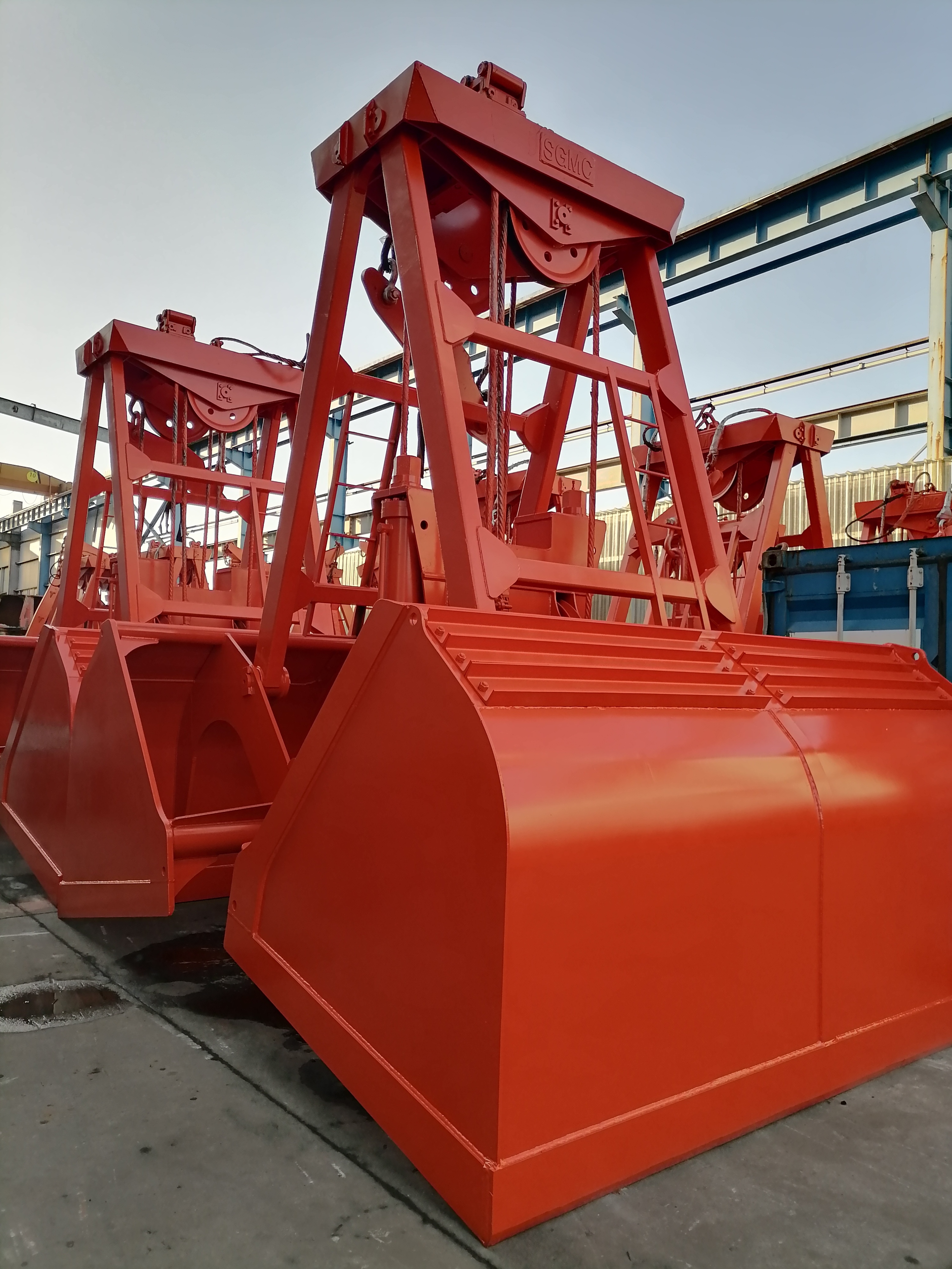 Heavy-Duty Mechanic Remote Control Bulk Cargo Grab Bucket for Efficient Material Handling
