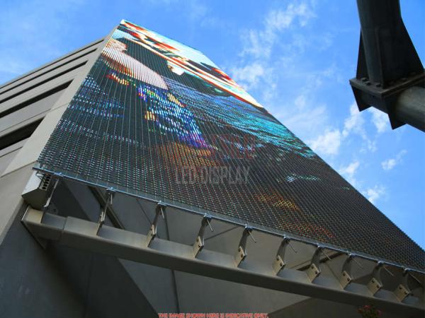 P31.25mm DIP346 LED Video Curtain Display Outdoor Building Facade Digital LED Video Wall