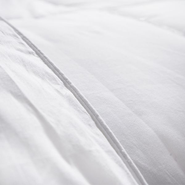 Luxury Custom Lightweight Down Duvet , 100% Cotton Patchwork Quilt Inner Hotel Duvet