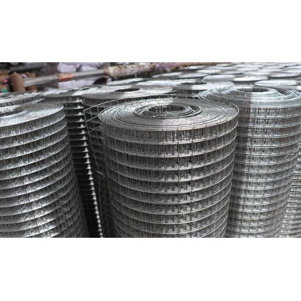 Galvanized Metal Welded Wire Mesh Garden Fence Rolls