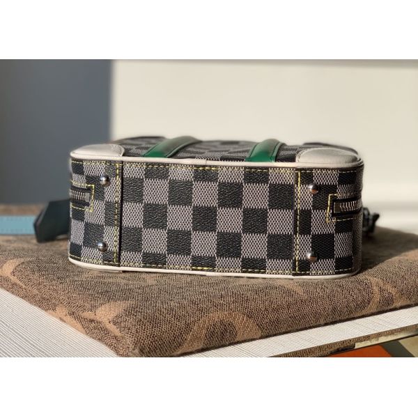 Single Strap Square Leather 20cm Womens Travel Handbag For Ladies