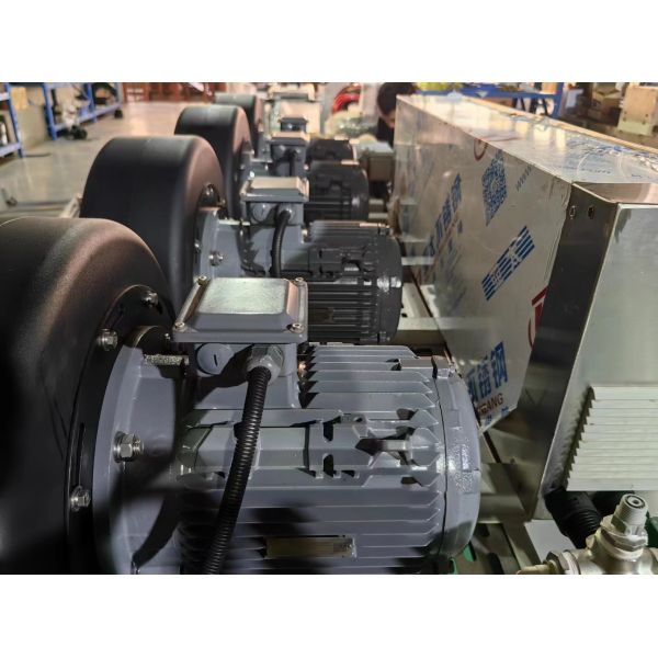 Бесконтактная автоматическая машина для стирки автомобилей T9PLUS для трехфазного электричества 380V/55Kw Бесконтактная автоматическая машина для стирки автомобилей