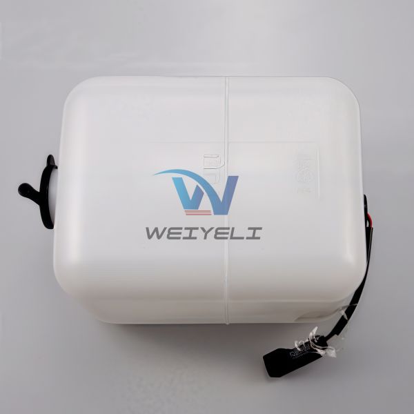 PC200-8MO 205-03-71271 Komastu Excavator Coolant Expansion Bottle Auxiliary Kettle