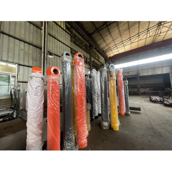 330c Excavator Arm Cylinder , Bucket Rod Shovel Construction Equipment Parts