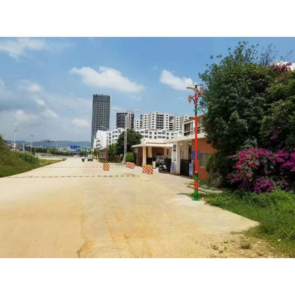 Residential Solar Powered Pole Lights Motion Sensor 2260lm Architectural Style