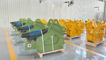 ROCK EXCAVATOR HYDRAULIC BREAKER  1.2-3 TON FOR EXCAVATOR DOOSAN45