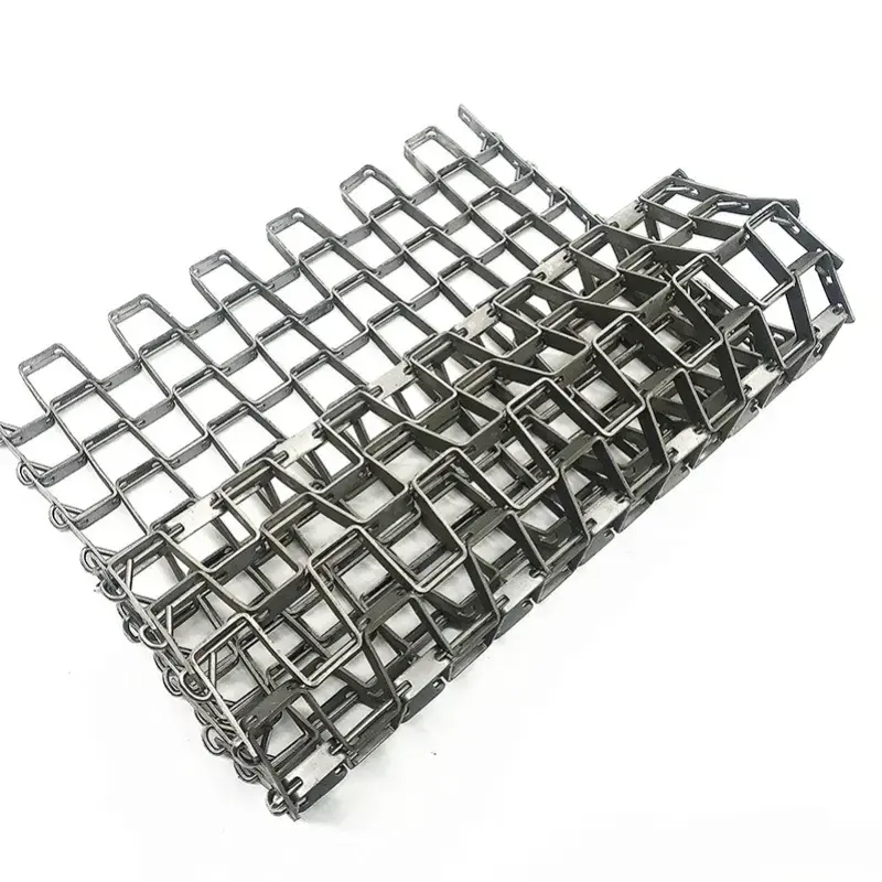 Flexible Wire Mesh Conveyor Belt Offering Excellent Tensile Strength and Resistance to Abrasion for Heavy Load Transport