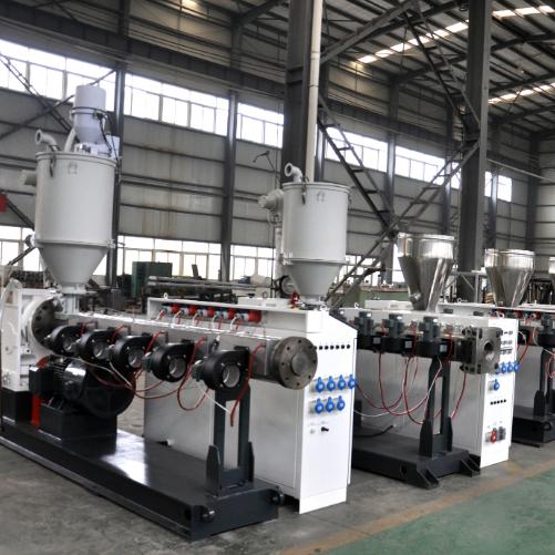 Shenzhen HYPET extrudeuse à vis unique à haut rendement pour la ligne d'extrusion de tuyaux PPR