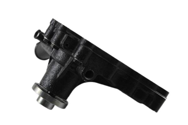 ISUZU C240 BUMPA DE ÁGUA 5136100570 8973798070 8943768631