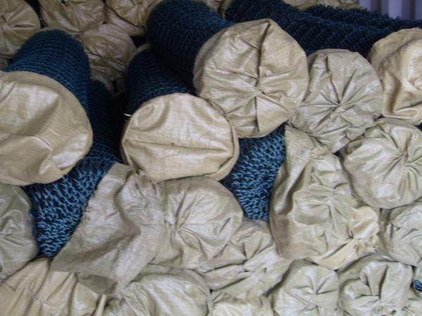 Galvanized Steel and PVC Coated Galvanized Steel Chain Link Fence Netting
