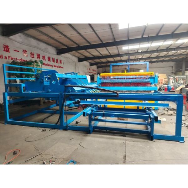 Airport Fence Wire Diameter 3.7mm Mesh 50*200mm Wire Mesh Welding Machine