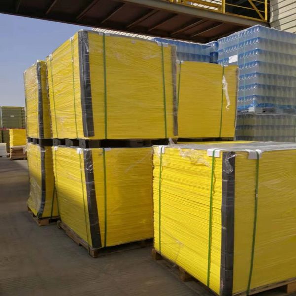 Plastic Layer Pads are durable, lightweight sheets designed for stacking, separating, and protecting items. Ideal for packaging, storage, and transport to prevent scratches and damage.