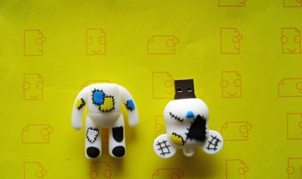 Movimentações bonitos do flash de USB do urso bonito da violência