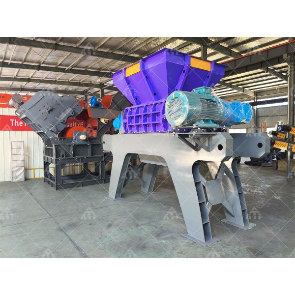 Double Shaft Metal Shredder for Giant Car Shell with 200-2200 mm Input Size and 1-10 cm Final Product Size