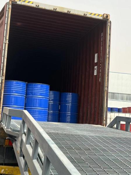99.99% Polyol 3011 Polyether Polyol Soluble In Water Most Organic Solvents