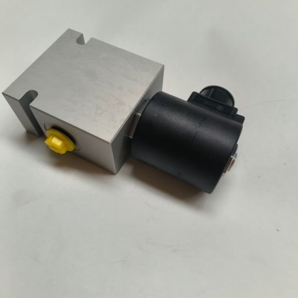 Shantui Components and Parts Electric System 266-77-05000 Solenoid Valve