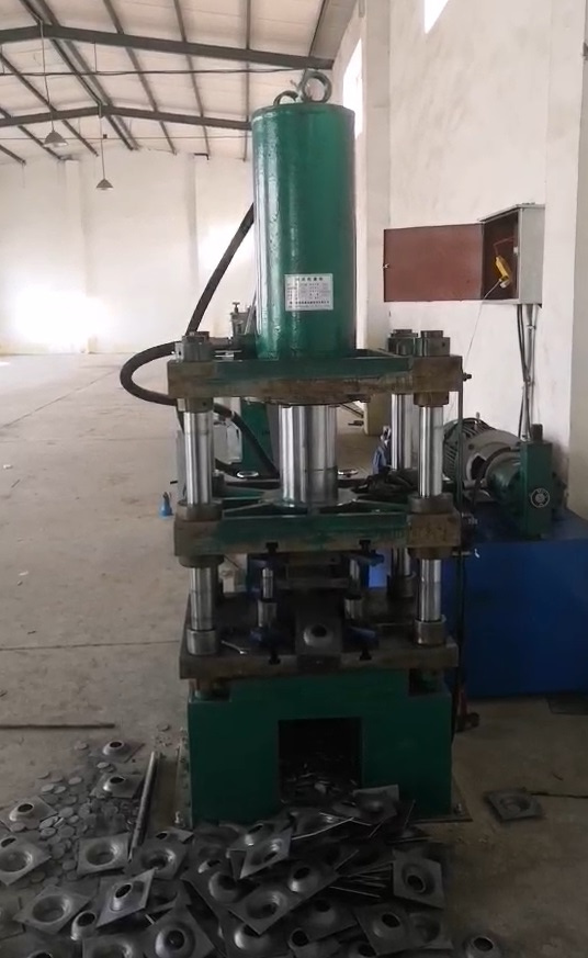 Разделение устанавливает утес 4mm Rollformers анкера с частью кольца формируя и сваривая