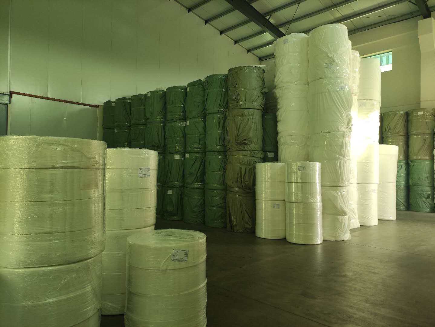 Волокно Spunlace Nonwoven Германия TrüTzschler 40% полиэстер вискозы 60%