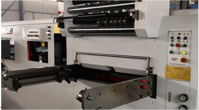 5000s/h Automatic Hot Foil Stamping Machine 22T Net Weight And Stamping Tempreture 20-200C Min Paper Size