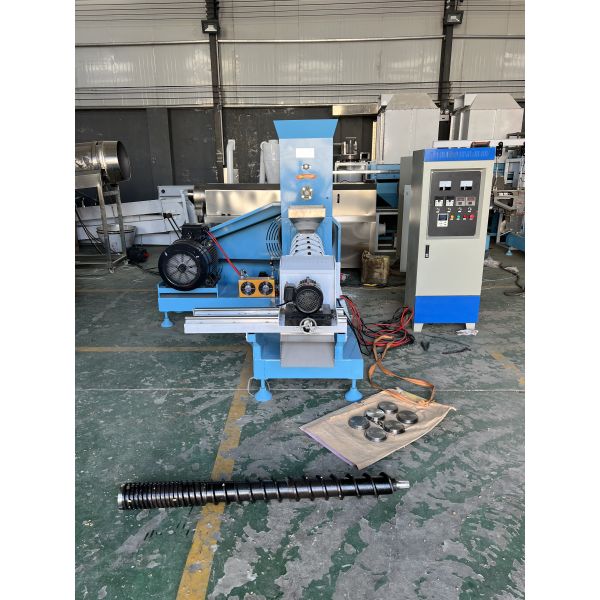 Автоматическая машина для изготовления пеллет для кормов для рыб весом 600-700 кг / экструдер пеллет для кормов для собак и кошек для домашних животных DGP120