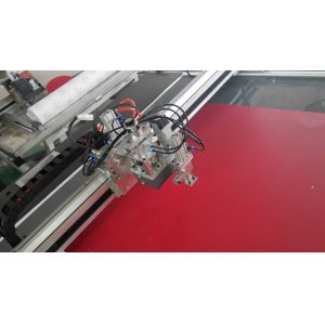 Estavelmente quadro da foto que faz a máquina de corte da máquina/esteira com