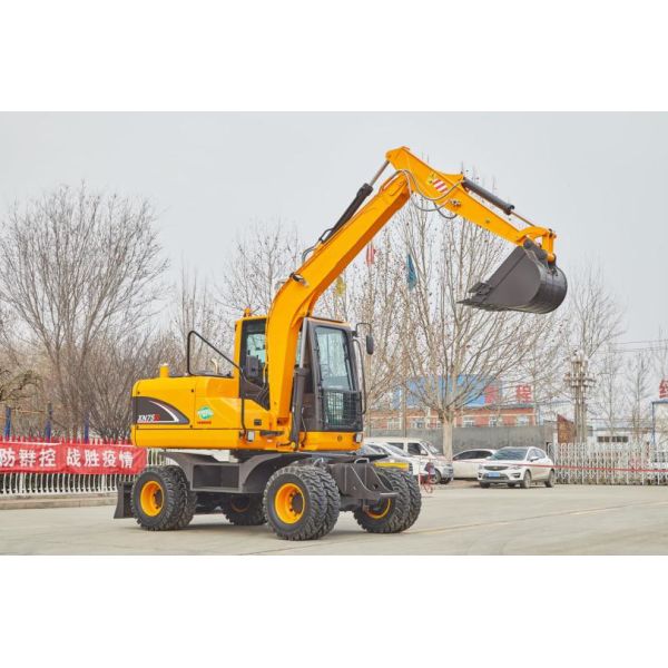 6 Ton Mini Wheel Excavator with Hydraulic Valve and Moving Wheel