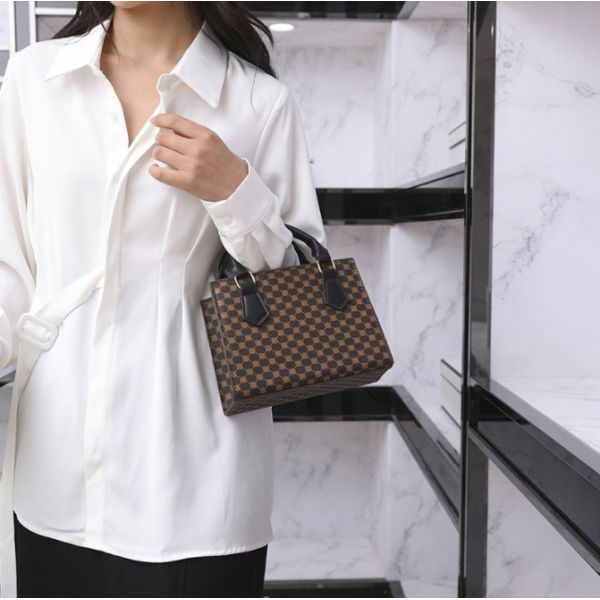 Bucket type Women Tote Handbag PU Women'S Commuter Tote OEM Bag
