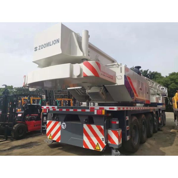 Zoomlion QY100H 100 Ton Wheeled Used Mobile Crane