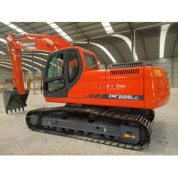 Использованный экскаватор Doosan DX225LC 22 тонн Doosan 225 Использованный экскаватор