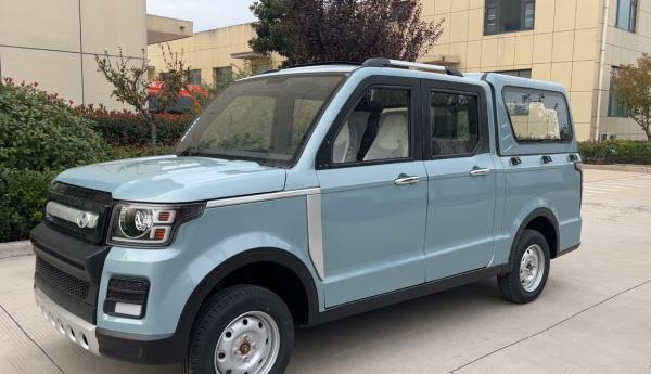Sapphire Blue Electric Pickup Trucks quatro Wheeler Ev Pickup Truck 5000W