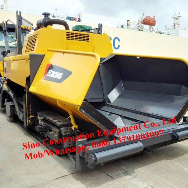 Wheel Type 12.6t 4.5m Asphalt Concrete Road Paver Machine