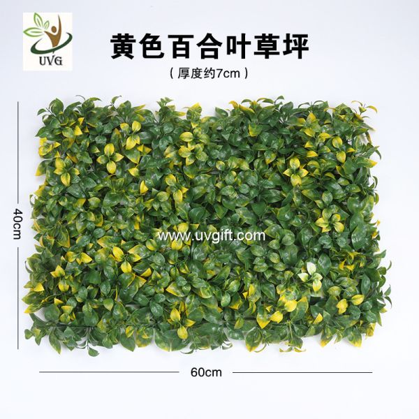 UVG indoor landscaping garden synthetic grass with plastic leaves for christmas decoration GRS27