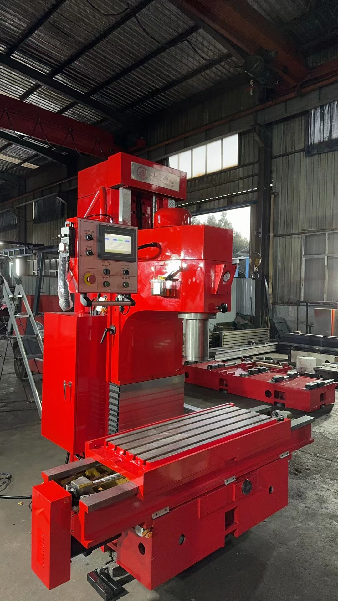 AA4C AA-TXM170A Вертикальная мелкоборовая и фрезерная шлифовальная машина