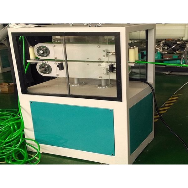Durable PVC Fibre Reinforced Pipe Extrusion Molding Machine with Twin-Screw Design