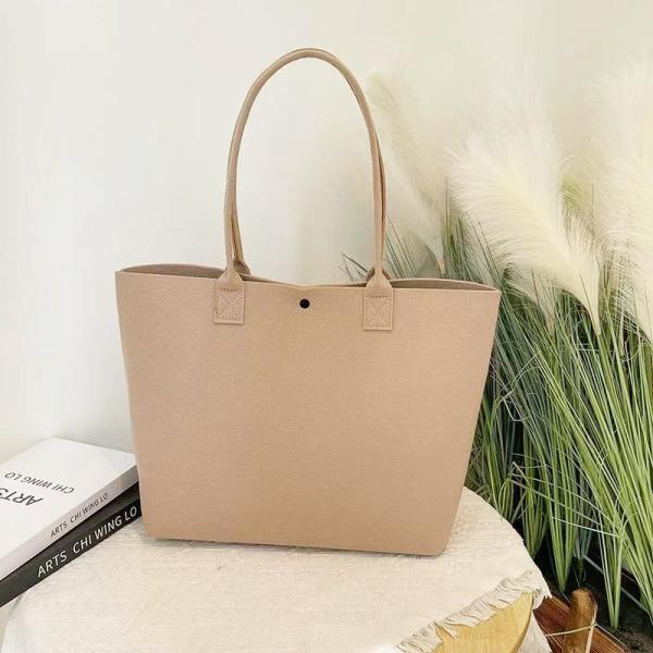 Wholesale Fashion Felt Handbags Custom Logo Colorful Felt Shopping Gift Bag Felt Tote Bag Custom Logo Eco-Friendly Casual Large Capacity Felt Tote Women Felt Bag Handbags Wool Felt Shopping Bag