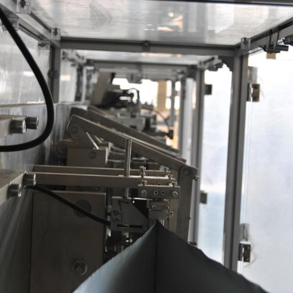 Non Woven Cosmetic Facial Mask Packing Machine Fully Automatic For Beauty
