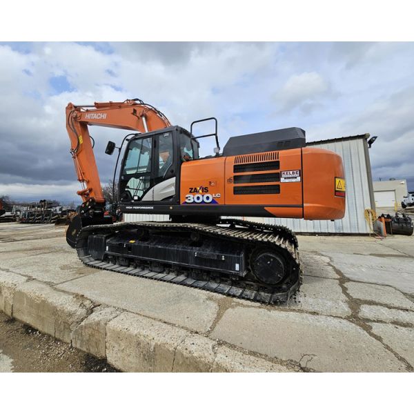 30 toneladas usadas Hitachi ZX300 ZX300LC-6 Venda de escavadeira para escavação de edifícios em 2022