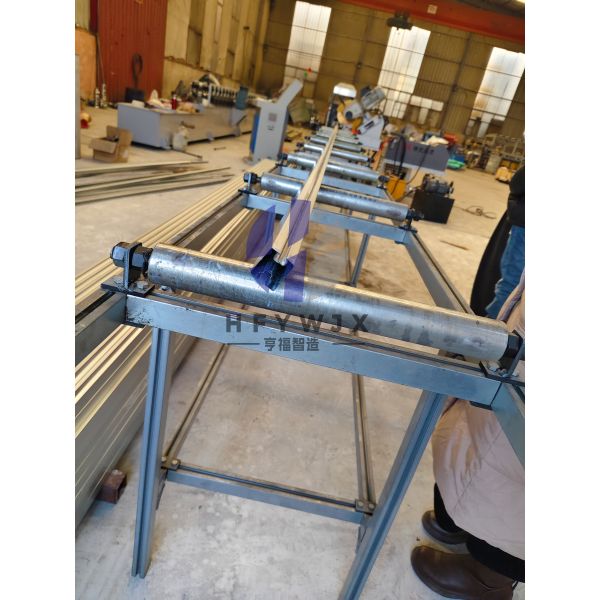 Precise 3KW Laser Welded Square Pipe Roll Forming Machine Adjustable Speed
