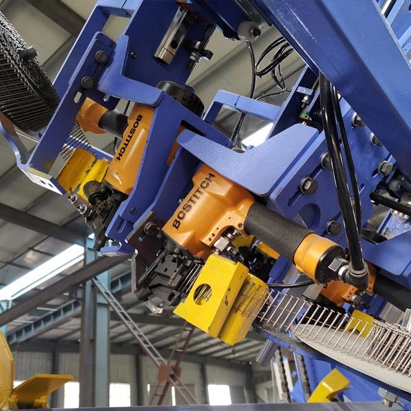 Автоматическая машина собрания паллета твердой древесины серии Cp с экраном касания