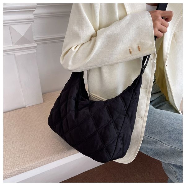 Winter messenger bag women dumpling bag lightweight small shoulder armpit  bag