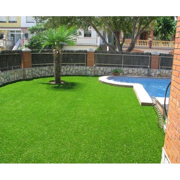 Artificial Grass Turf Surrounding Swimming Pool for your Garden